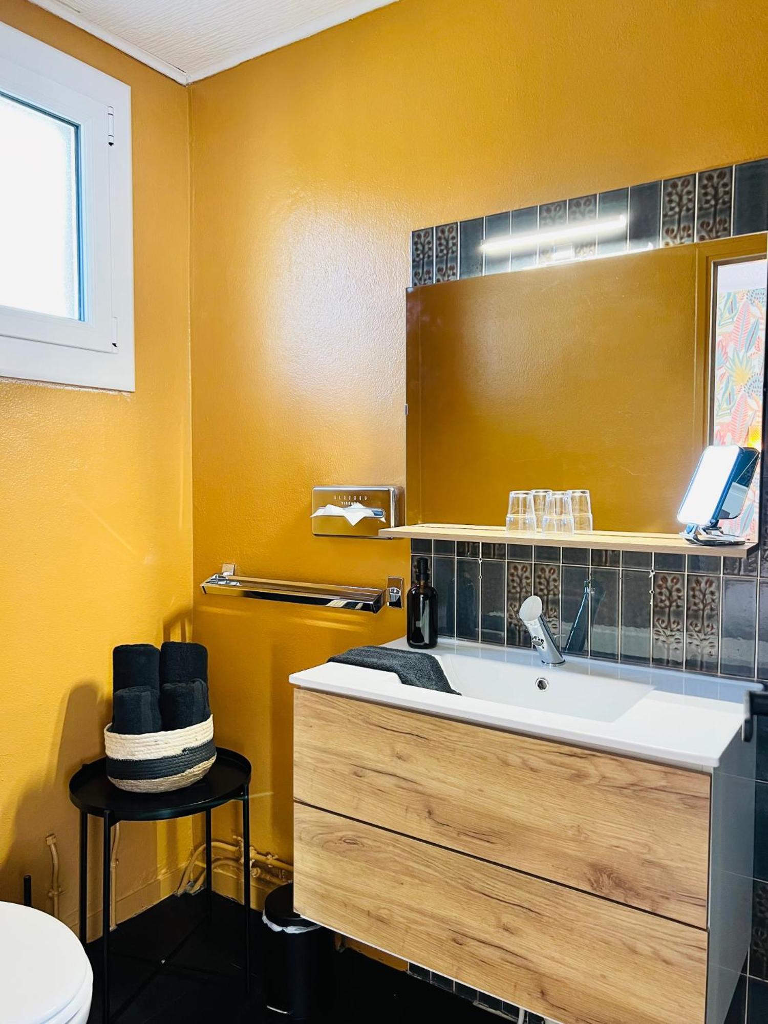 Motel Les Broussailles Mesves-sur-Loire Екстериор снимка