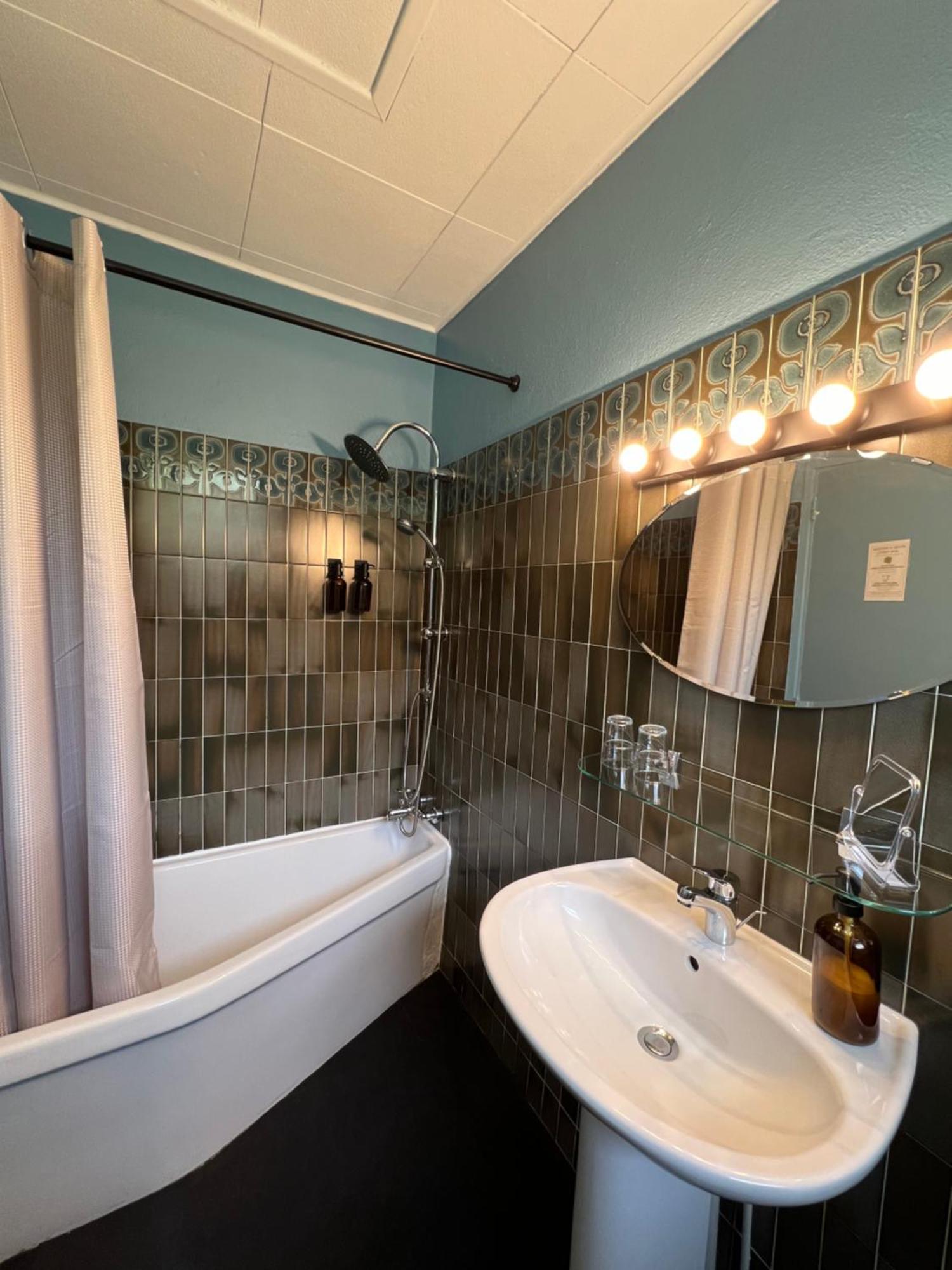 Motel Les Broussailles Mesves-sur-Loire Екстериор снимка