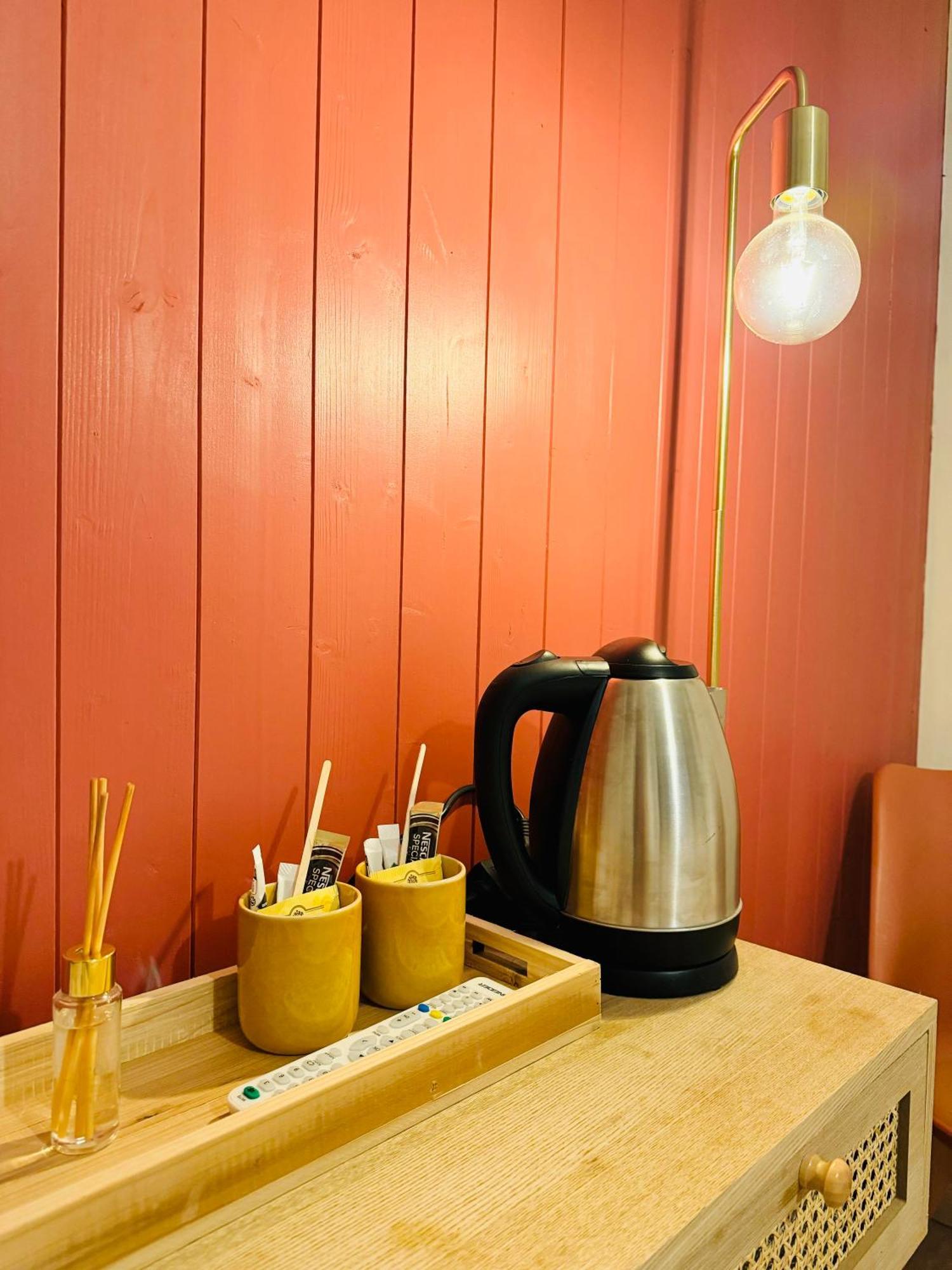 Motel Les Broussailles Mesves-sur-Loire Екстериор снимка