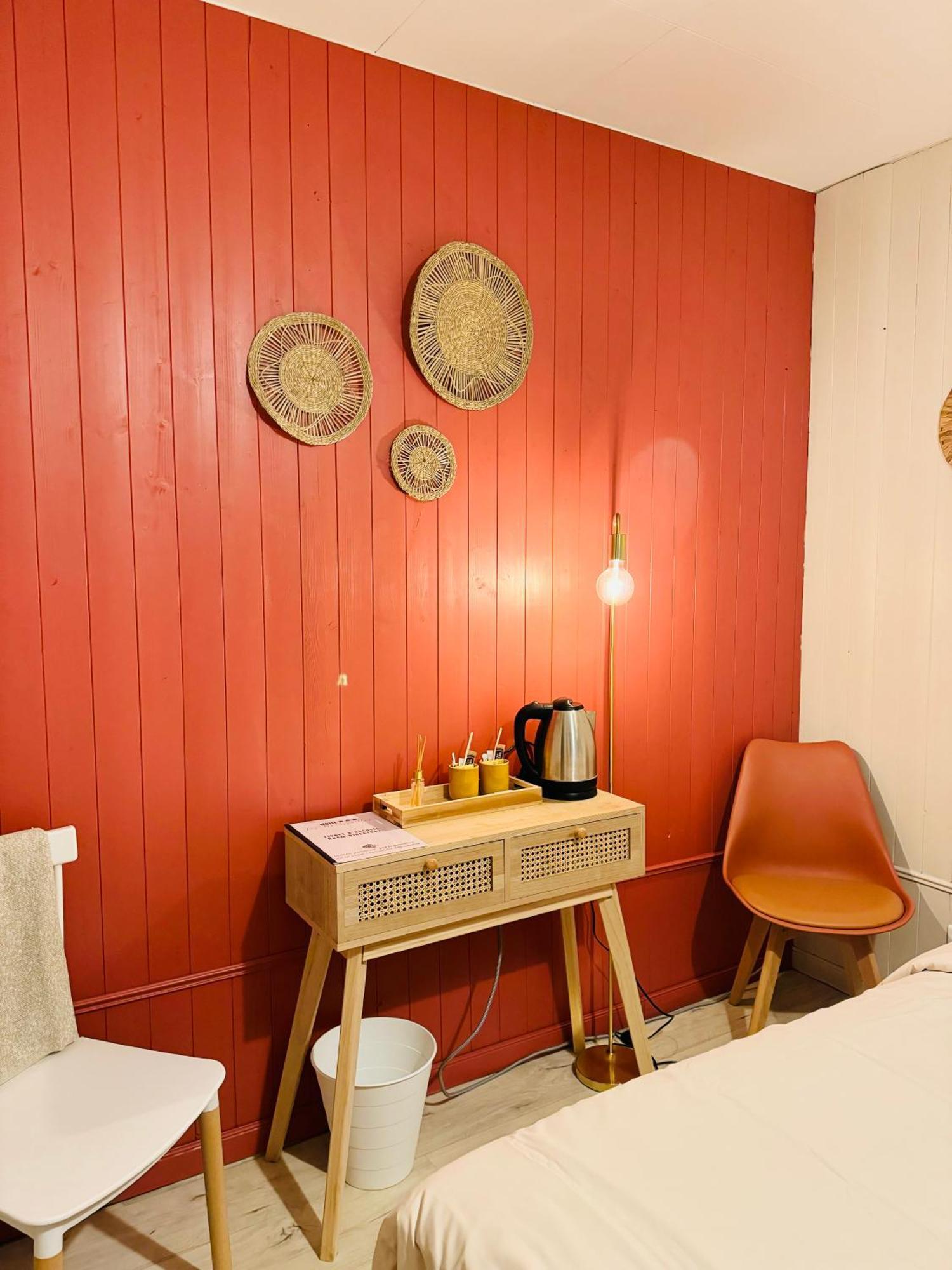 Motel Les Broussailles Mesves-sur-Loire Екстериор снимка